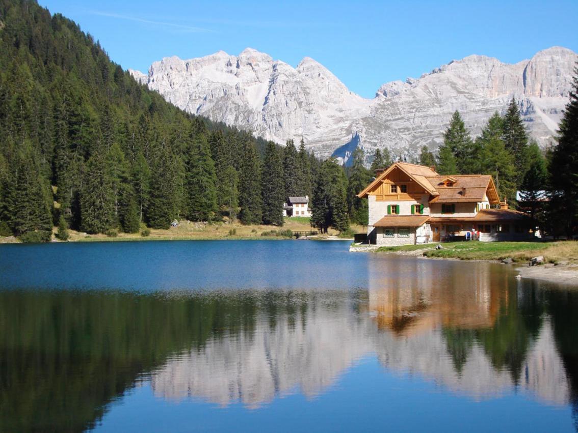 Rifugio Lago Nambino Madonna エクステリア 写真