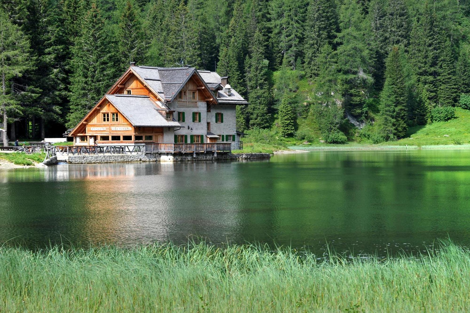 Rifugio Lago Nambino Madonna エクステリア 写真