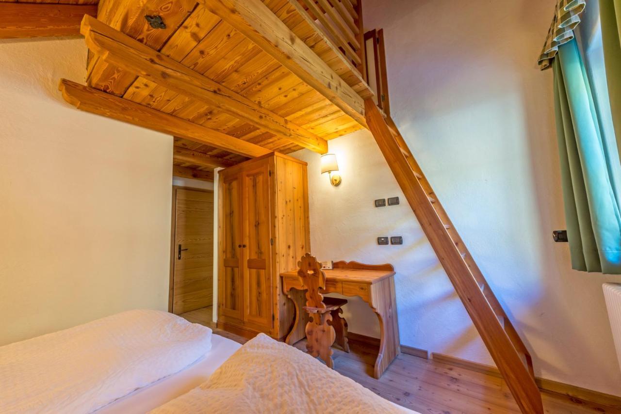 Rifugio Lago Nambino Madonna エクステリア 写真