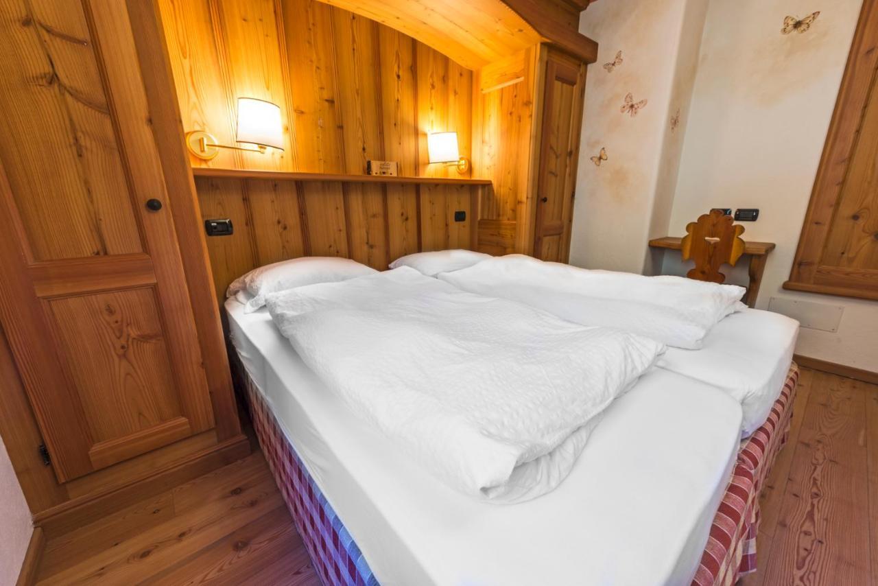 Rifugio Lago Nambino Madonna エクステリア 写真